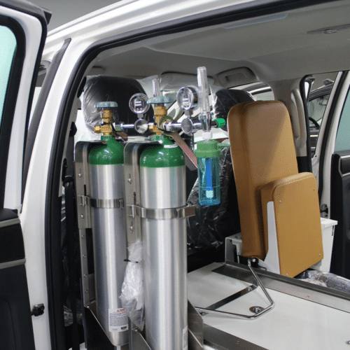 everest emergency response vehicle - oxygen cylinders