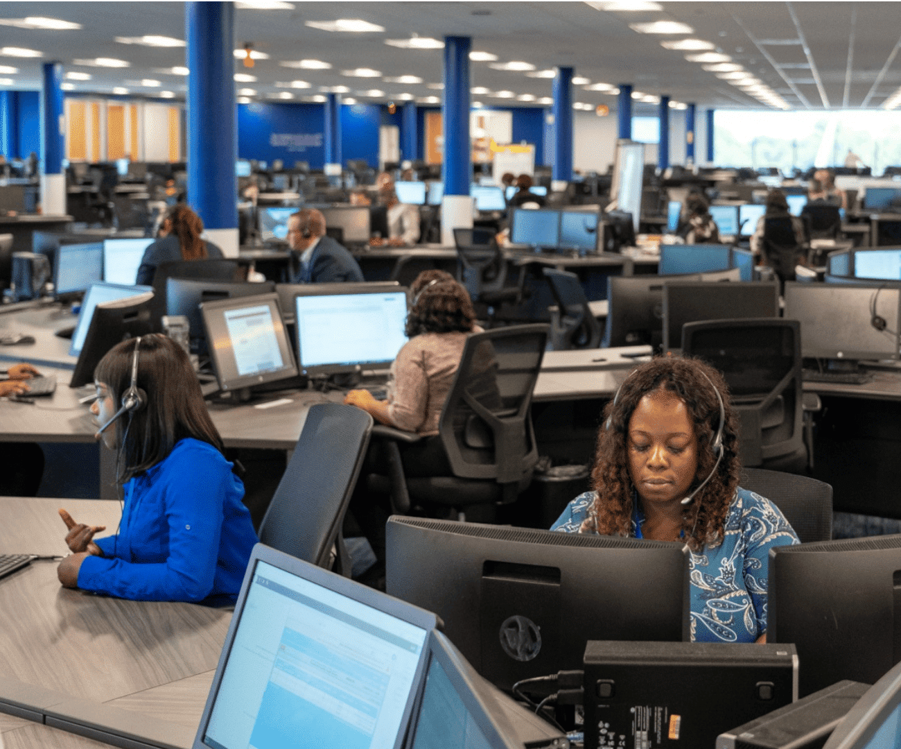 An image of a Ford Customer Service Call Center.